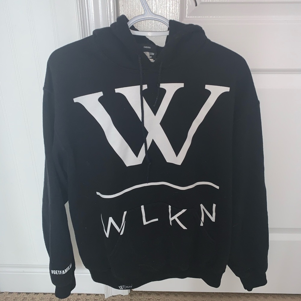 Black wlkn hoodie